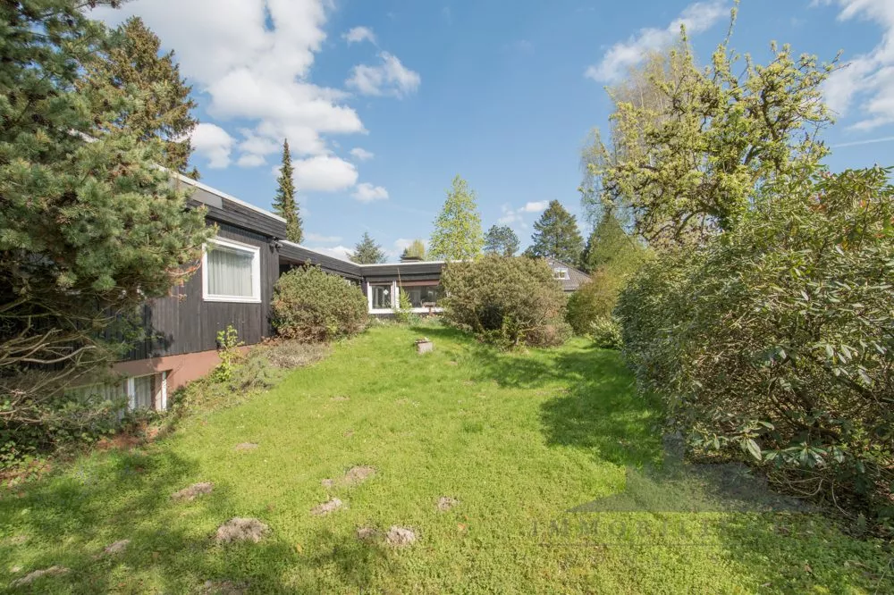 Immobilienangebot - Königstein im Taunus / Falkenstein - Alle - Einfamilienhaus mit Potenzial in begehrter Lage von Königstein-Falkenstein - provisionsfrei!