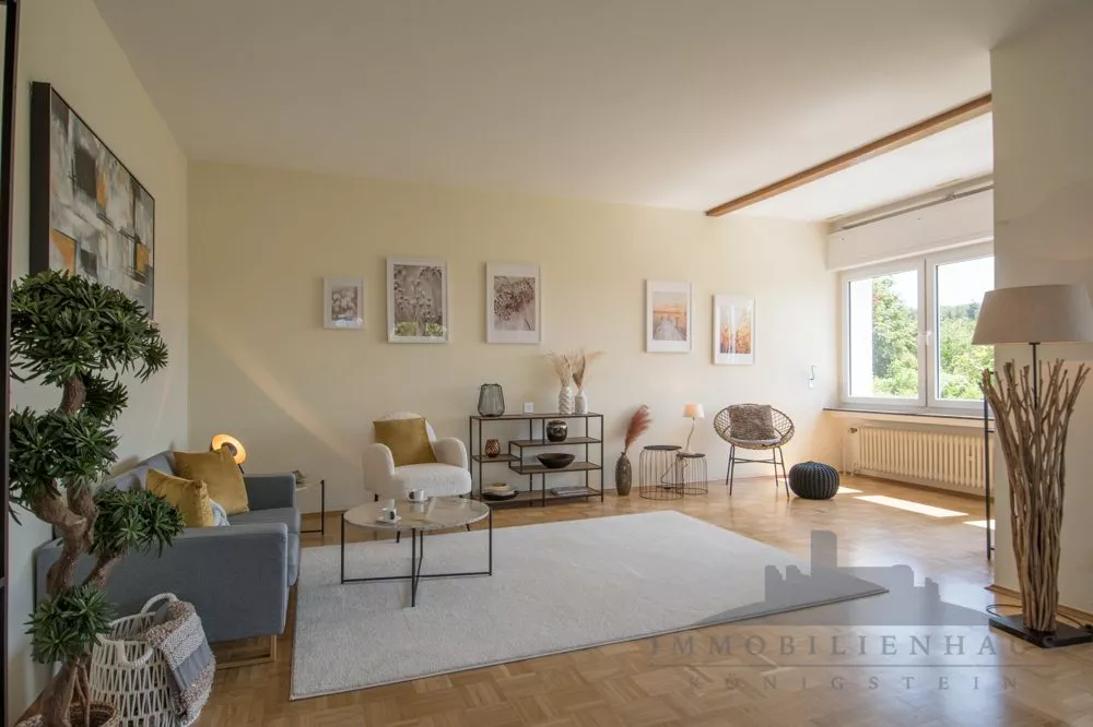 Immobilienangebot - Glashütten - Alle - Einfamilienhaus in einzigartiger Feldrandlage von Glashütten - provisionsfrei!