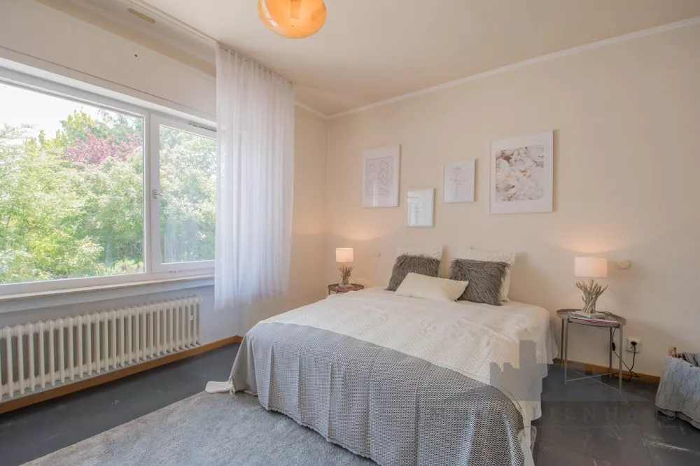 Immobilienangebot - Glashütten - Alle - Einfamilienhaus in einzigartiger Feldrandlage von Glashütten - provisionsfrei!