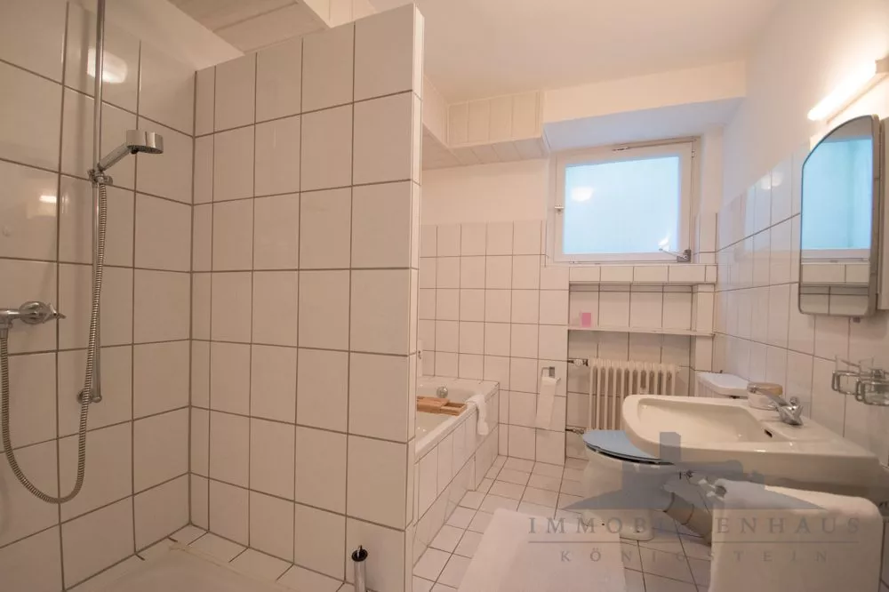 Immobilienangebot - Glashütten - Alle - Einfamilienhaus in einzigartiger Feldrandlage von Glashütten - provisionsfrei!