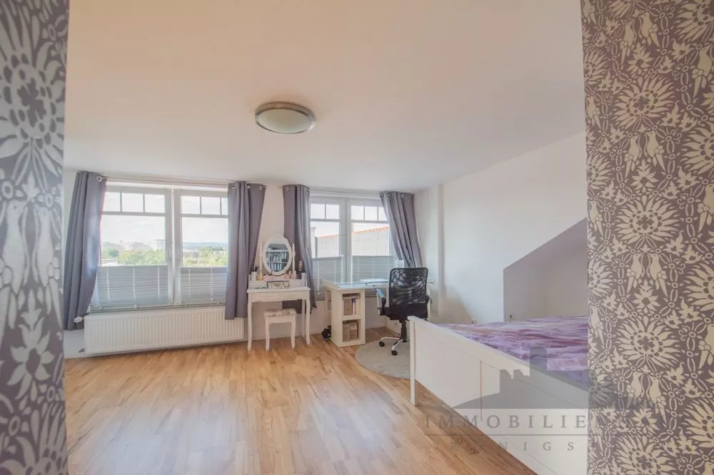 Immobilienangebot - Bad Vilbel - Alle - Moderne 4-Zimmer Maisonette-Wohnung / Doppelhaushälfte in saniertem Zustand- Provisionsfrei