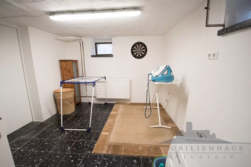 Immobilienangebot - Bad Vilbel - Alle - Moderne 4-Zimmer Maisonette-Wohnung / Doppelhaushälfte in saniertem Zustand- Provisionsfrei