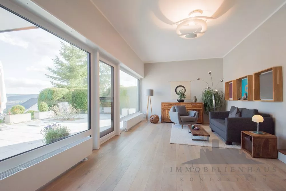 Immobilienangebot - Weilrod - Alle - Saniertes Einfamilienhaus mit großem Grundstück und Panoramablick für Naturliebhaber, provisionsfrei