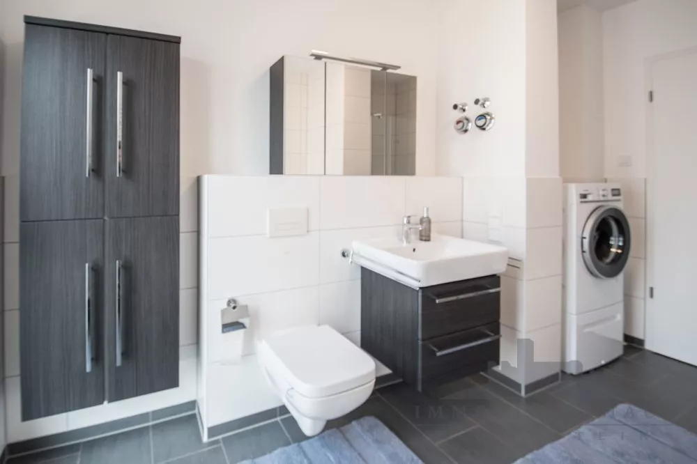 Immobilienangebot - Hanau - Alle - Moderne 3-Zimmer Wohnung in bester Innenstadtlage von Hanau - provisionsfrei!