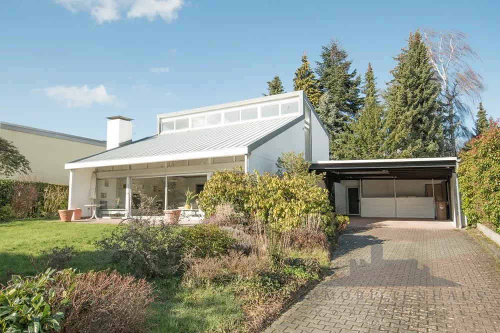 Immobilienangebot - Kelkheim (Taunus) / Fischbach - Alle - Sanierungsbedürftiges Einfamilienhaus in privater Wohnlage von Kelkheim-Fischbach