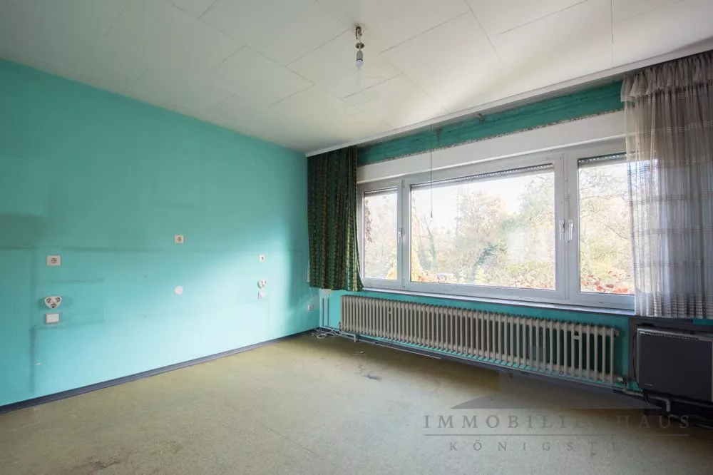 Immobilienangebot - Bad Vilbel / Massenheim - Alle - Sanierungsbedürftiges Einfamilienhaus oder Neubau in ruhiger Feldrandlage von Bad Vilbel-Massenheim