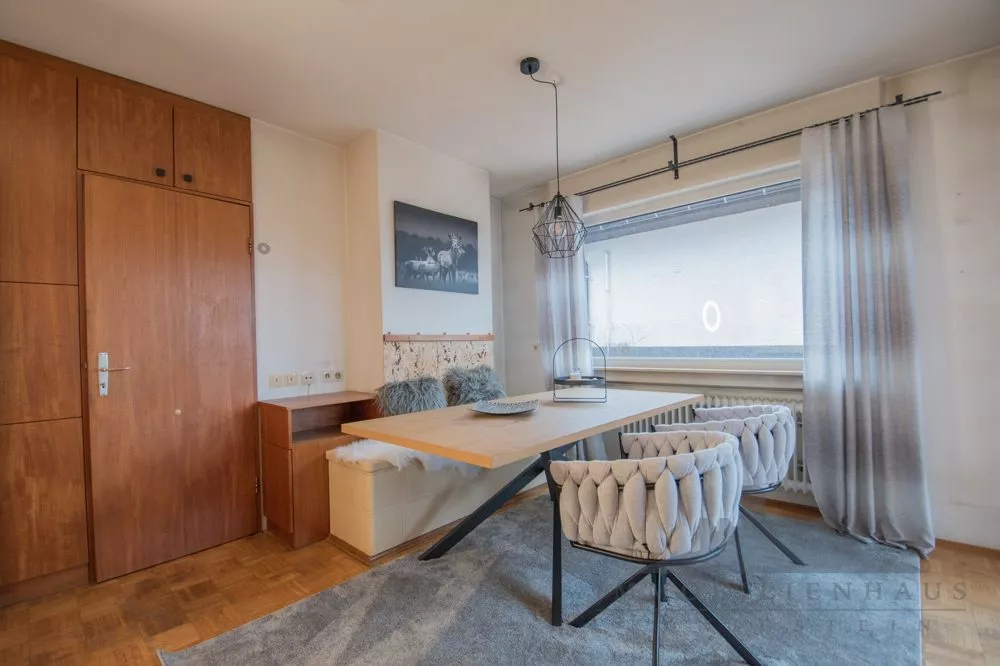Immobilienangebot - Usingen - Alle - Großes Einfamilienhaus mit tollem Garten und vielseitigen Nutzungsmögkichkeiten in  Usingen - provisionsfrei