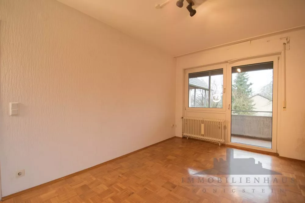 Immobilienangebot - Usingen - Alle - Großes Einfamilienhaus mit tollem Garten und vielseitigen Nutzungsmögkichkeiten in  Usingen - provisionsfrei