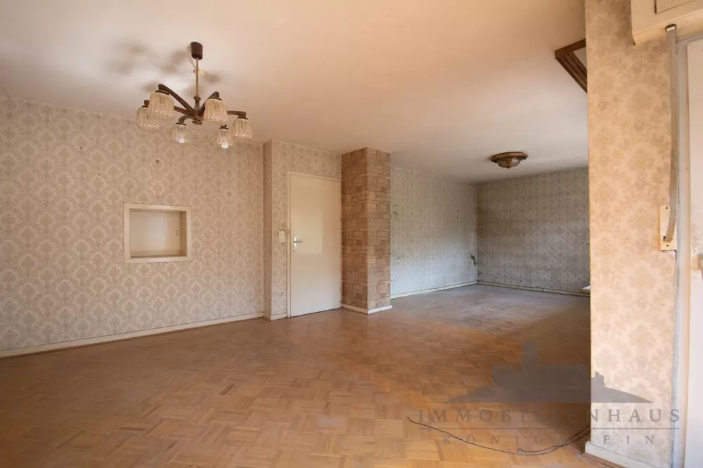 Immobilienangebot - Frankfurt am Main / Nieder-Eschbach - Alle - Doppelhaushälfte in guter Lage von Nieder-Eschbach