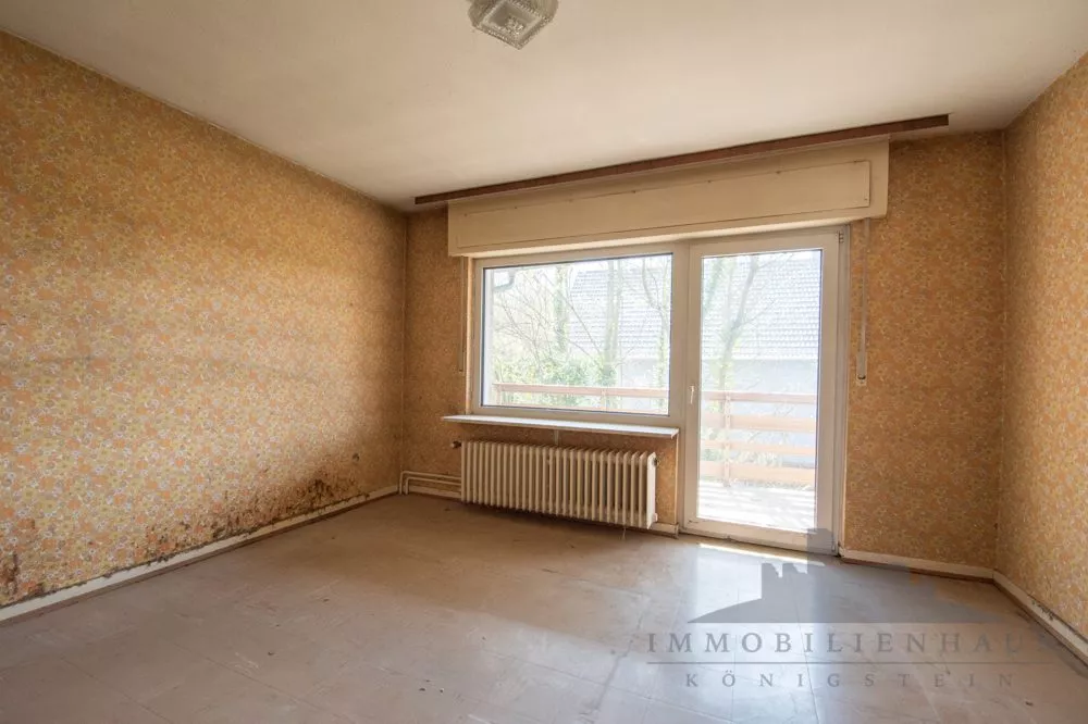 Immobilienangebot - Frankfurt am Main / Nieder-Eschbach - Alle - Doppelhaushälfte in guter Lage von Nieder-Eschbach