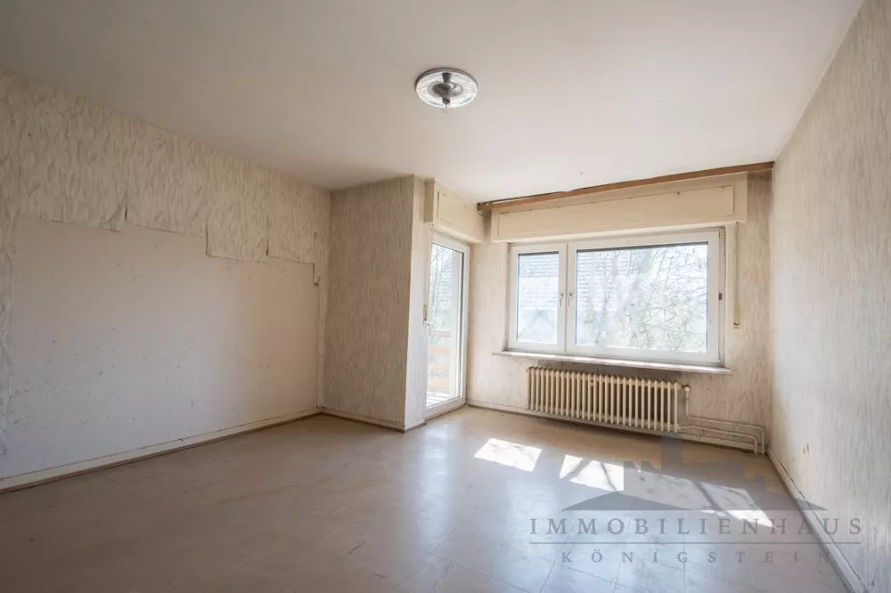 Immobilienangebot - Frankfurt am Main / Nieder-Eschbach - Alle - Doppelhaushälfte in guter Lage von Nieder-Eschbach