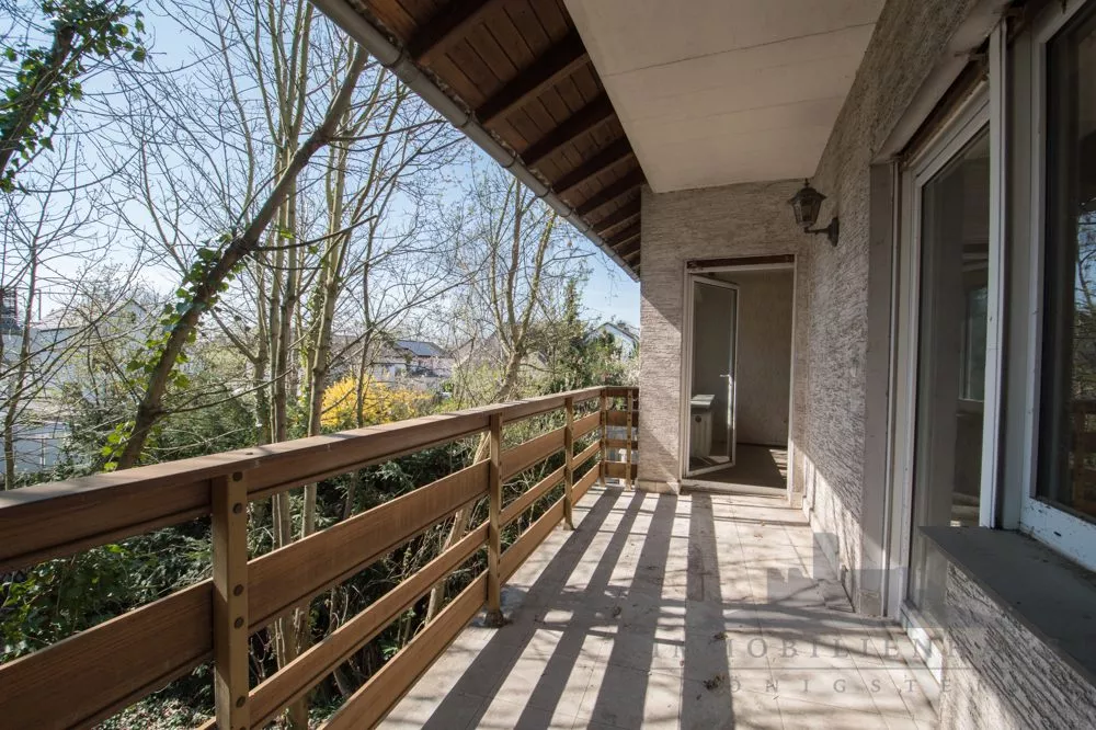 Immobilienangebot - Frankfurt am Main / Nieder-Eschbach - Alle - Doppelhaushälfte in guter Lage von Nieder-Eschbach