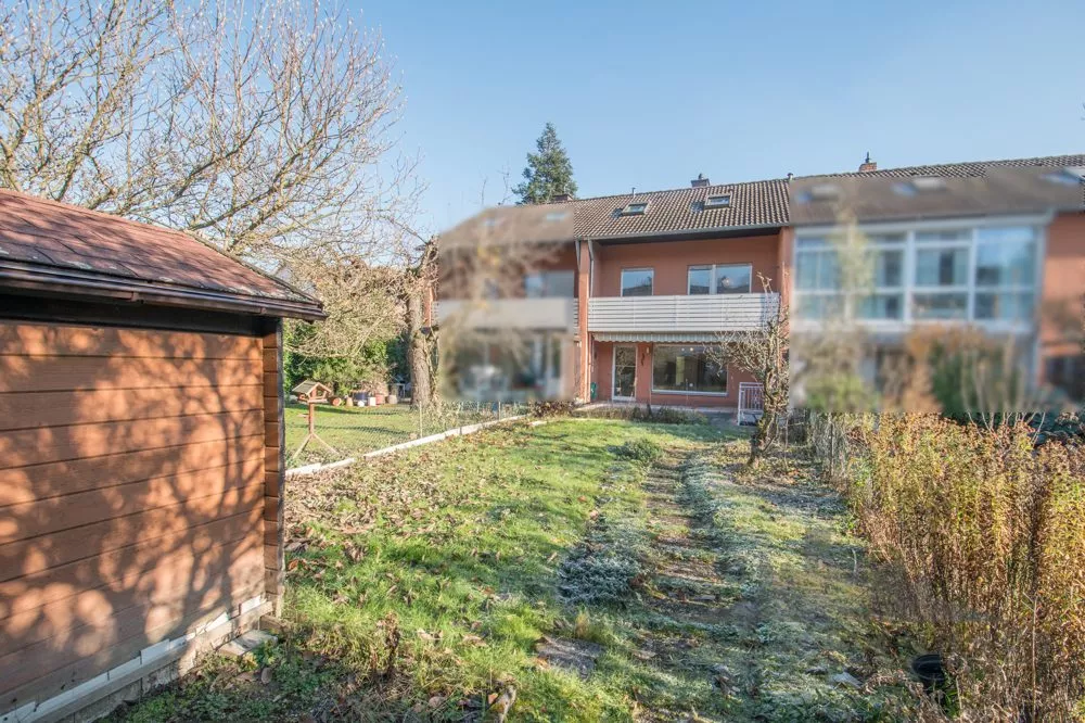 Immobilienangebot - Frankfurt am Main / Hausen - Alle - Attraktives Reihenhaus in bester Lage von Frankfurt-Hausen - provisionsfrei