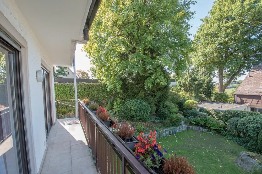 Immobilienangebot - Königstein im Taunus - Alle - Großzügiges Einfamilienhaus in exklusiver Lage von Königstein mit Burgblick - provisionsfrei
