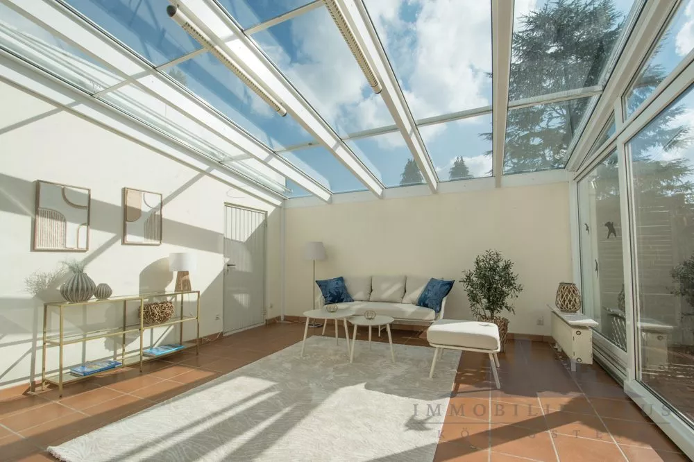Immobilienangebot - Königstein im Taunus - Alle - Großzügiges Einfamilienhaus in exklusiver Lage von Königstein mit Burgblick - provisionsfrei