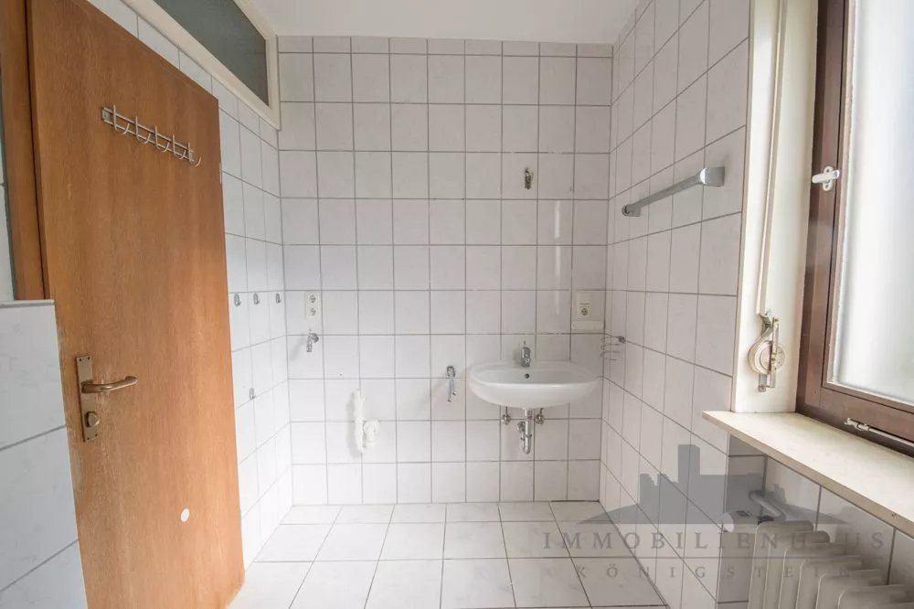 Immobilienangebot - Wiesbaden / Auringen - Alle - Attraktive 4-Zimmer-Gartenwohnung in Wiesbaden-Auringen - provisionsfrei