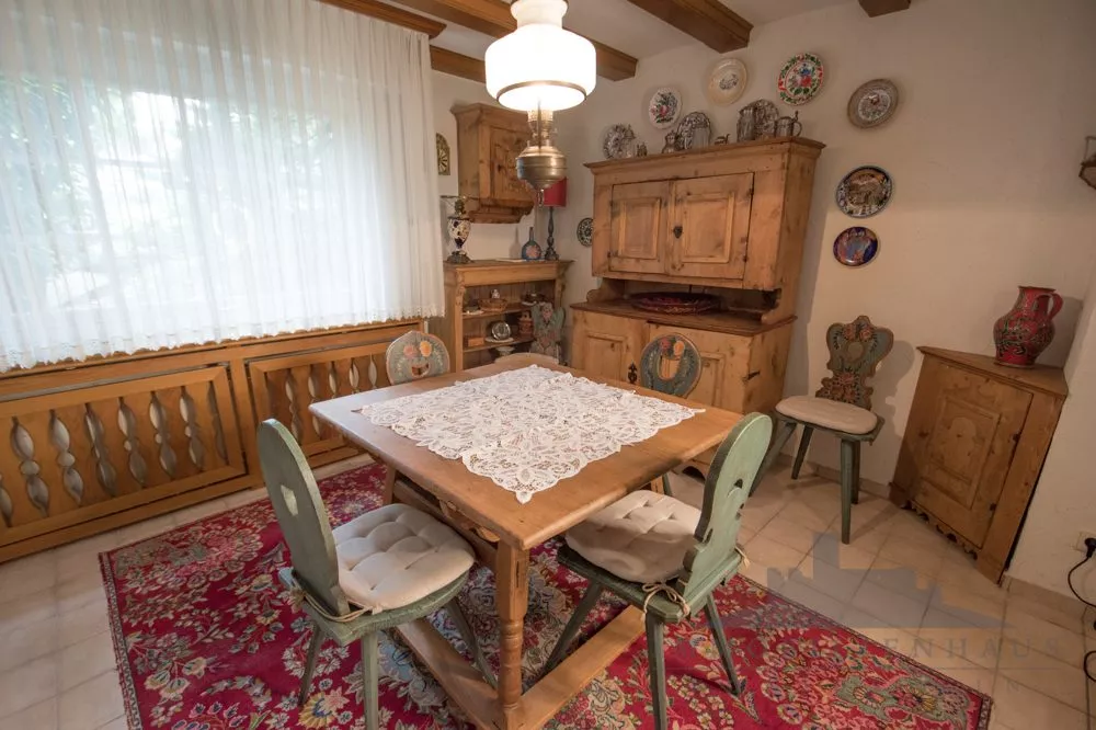 Immobilienangebot - Königstein im Taunus - Alle - Charmante Villa in bester Lage von Königstein i.Ts. mit viel Potential