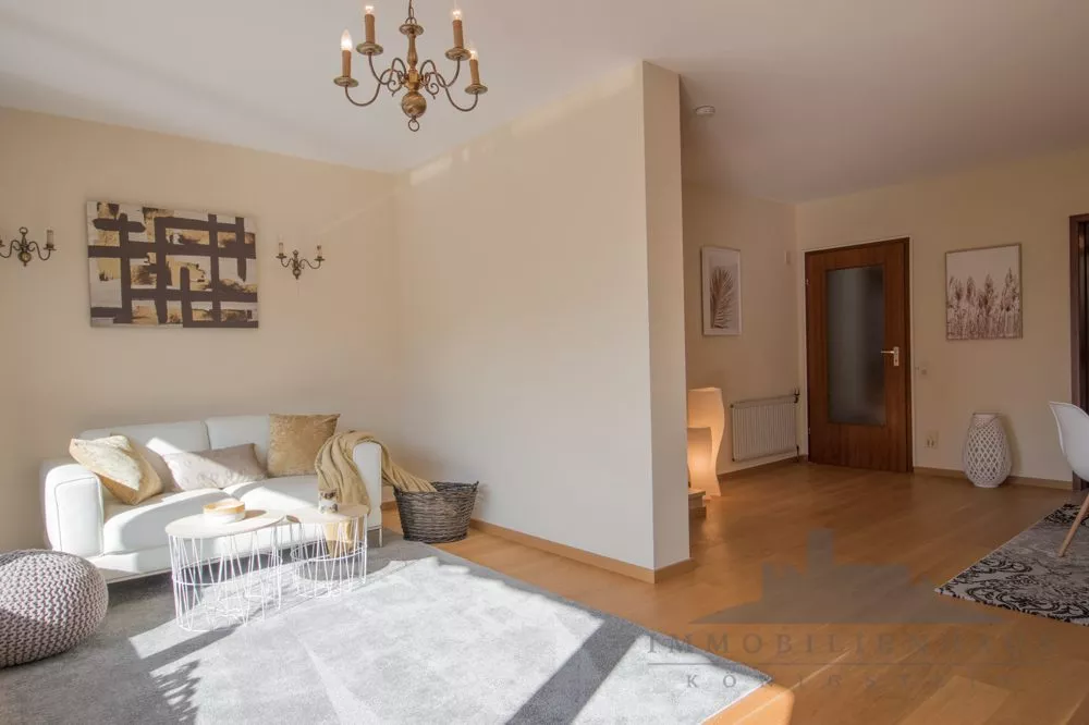 Immobilienangebot - Liederbach am Taunus - Alle - Reihenhaus in bester Lage von Liederbach am Taunus inklusive 2 Garagen