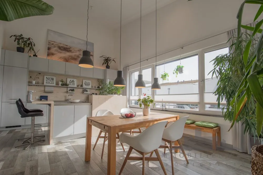 Immobilienangebot - Kelkheim (Taunus) - Alle - Kelkheim: Moderne 5-Zimmer Wohnung mit bis zu 5,40 Meter Raumhöhe und tollem Blick in die Natur