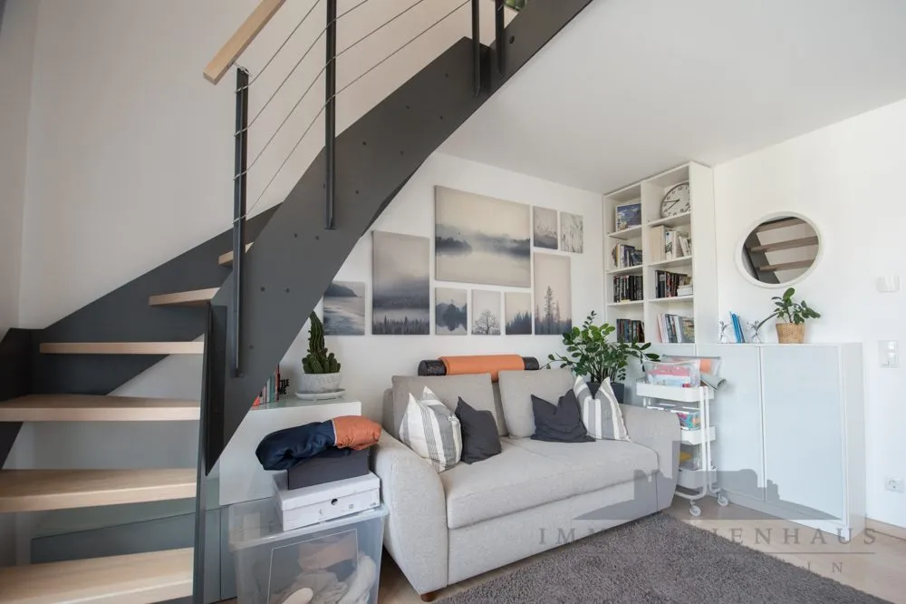 Immobilienangebot - Kelkheim (Taunus) - Alle - Kelkheim: Moderne 5-Zimmer Wohnung mit bis zu 5,40 Meter Raumhöhe und tollem Blick in die Natur
