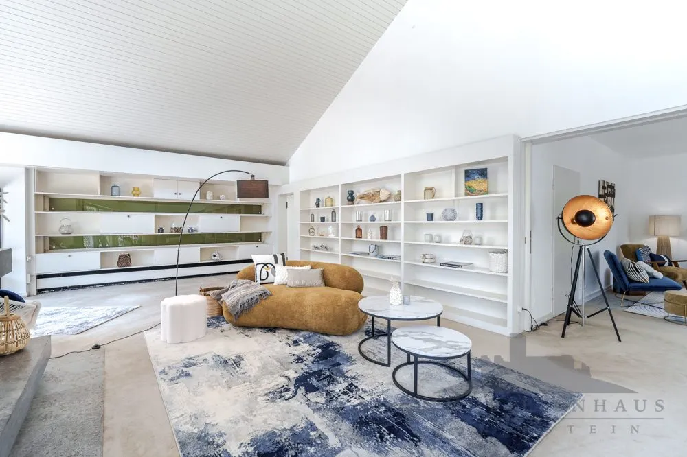 Immobilienangebot - Königstein im Taunus - Alle - Provisionsfrei: Repräsentative Villa in Top-Lage von Königstein – Sanierung oder Neubau