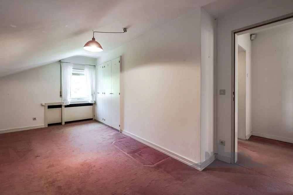 Immobilienangebot - Königstein im Taunus - Alle - Provisionsfrei: Repräsentative Villa in Top-Lage von Königstein – Sanierung oder Neubau