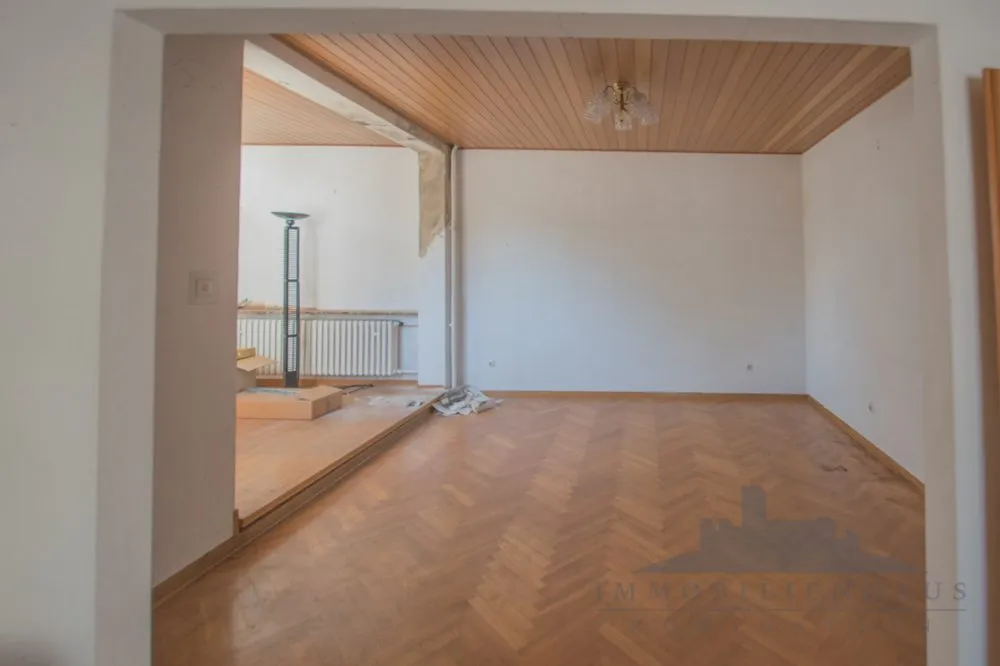 Immobilienangebot - Mainz / Hechtsheim - Alle - Provisionsfrei: Sanierungsbedürftiges Wohnhaus in attraktiver Lage von Mainz-Hechtsheim