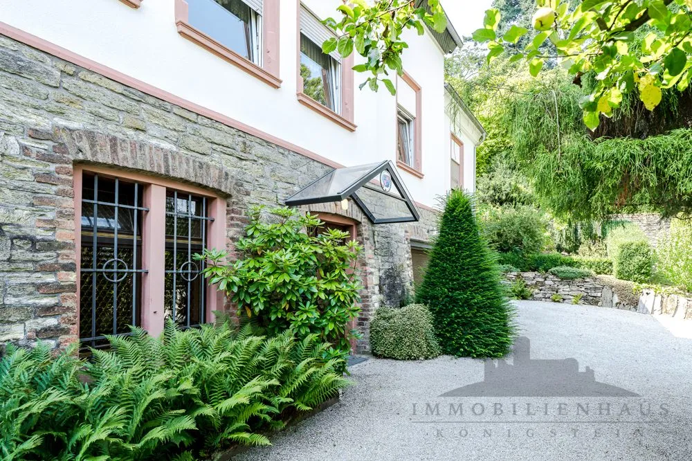 Immobilienangebot - Kronberg im Taunus - Alle - Seltenes Schmuckstück in bester Altstadtlage von Kronberg - provisionsfrei