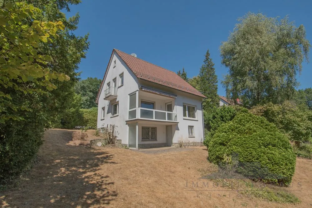 Immobilienangebot - Bad Soden am Taunus / Neuenhain - Alle - Provisionsfrei: Einfamilienhaus in ruhiger Waldrandlage von Bad Soden - Neuenhain