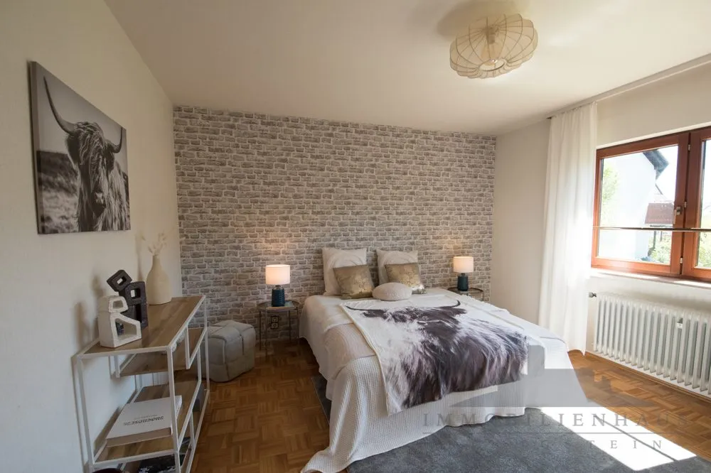 Immobilienangebot - Kelkheim (Taunus) - Alle - Provisionsfrei: Attraktives Zweifamilienhaus mit Garten in ruhiger Lage von Kelkheim