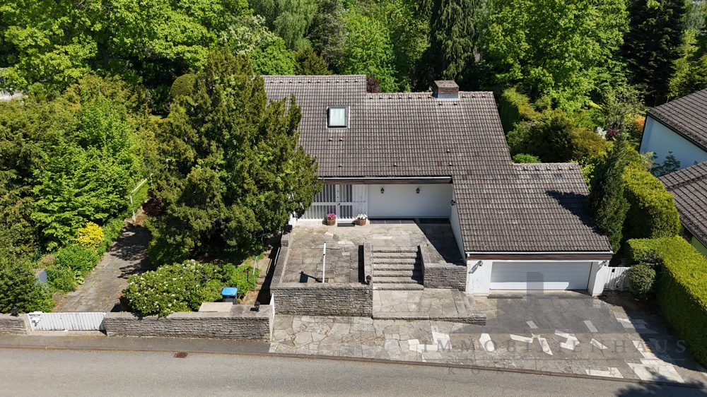 Immobilienangebot - Königstein im Taunus - Alle - Provisionsfrei: Repräsentative Villa in Top-Lage von Königstein – Sanierung oder Neubau